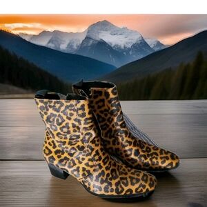 Stylish Leopard Print Men's Boots